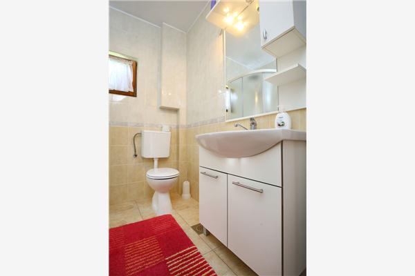 Apartment A1, for 6 persons