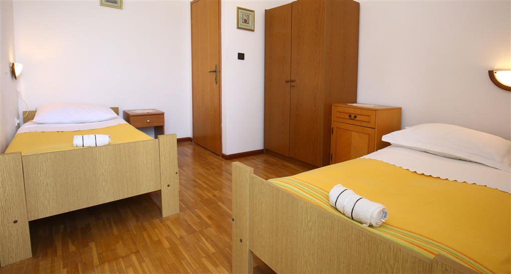 Apartment A1, for 6 persons
