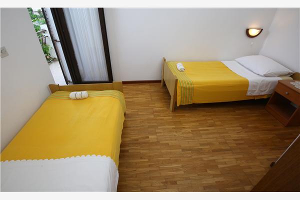 Apartment A1, for 6 persons