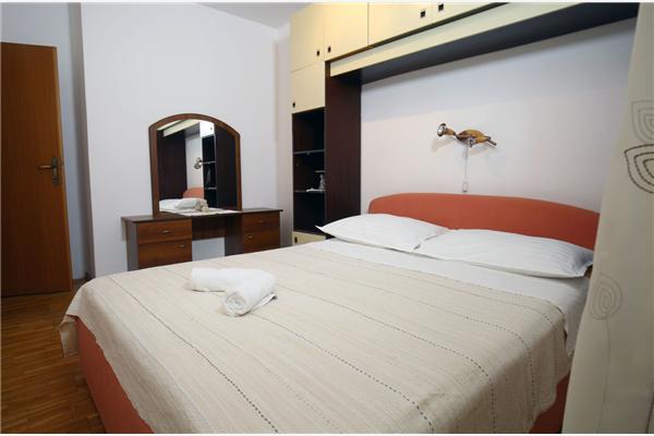 Apartment A1, for 6 persons