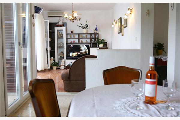 Apartment A1, for 6 persons