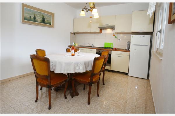 Apartment A1, for 6 persons