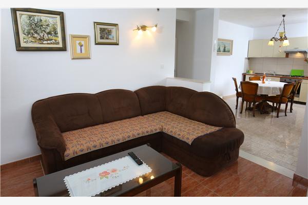 Apartment A1, for 6 persons