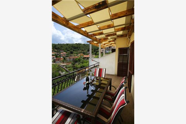 Apartment A2, for 5 persons