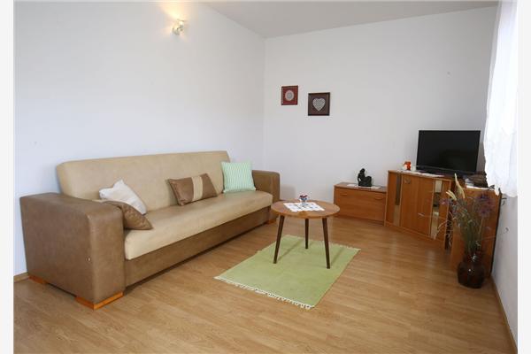 Apartment A2, for 5 persons