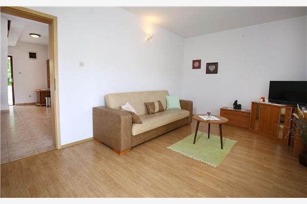 Apartment A2, for 5 persons