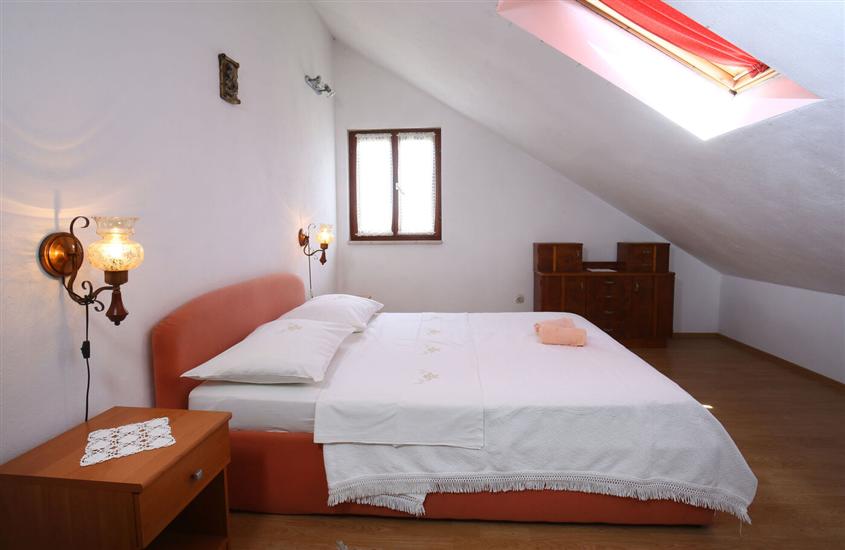 Apartment A2, for 5 persons