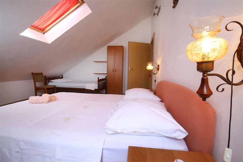 Apartment A2, for 5 persons