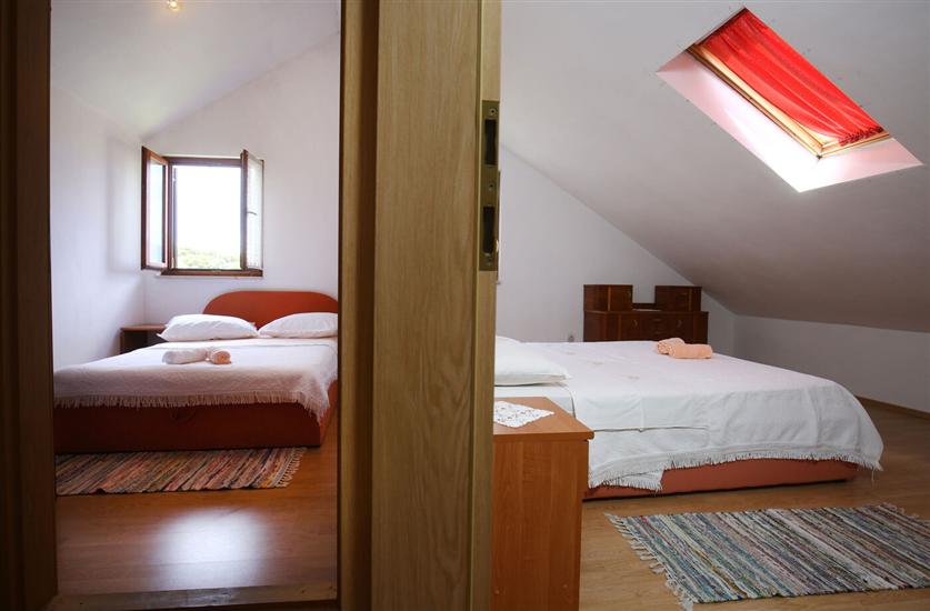 Apartment A2, for 5 persons