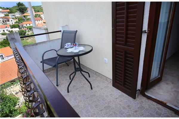 Apartment A2, for 5 persons