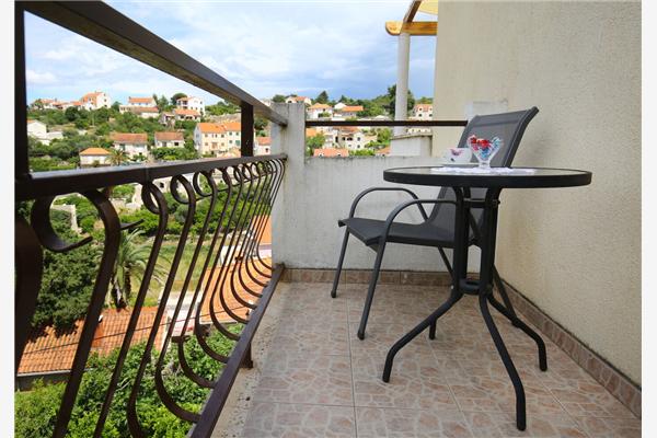 Apartment A2, for 5 persons