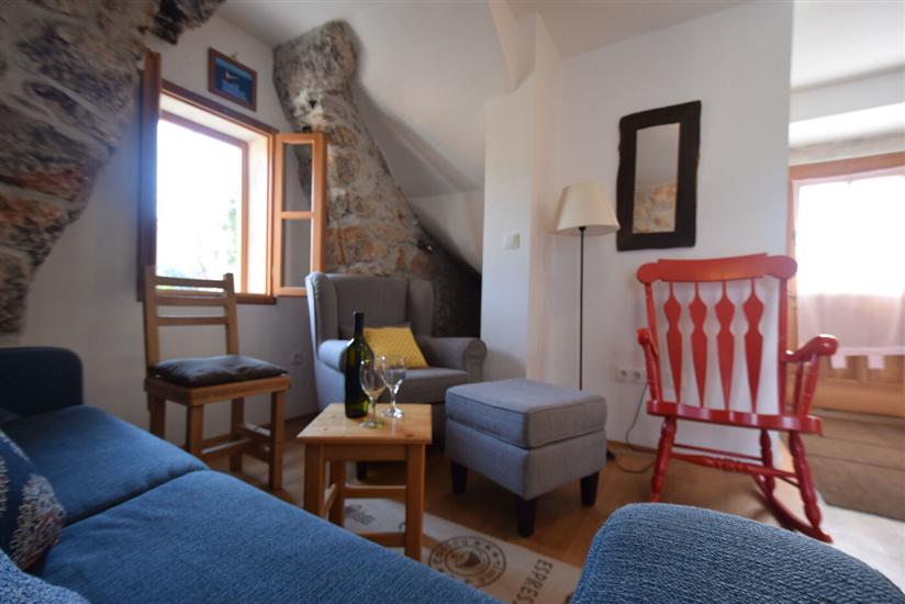 House A1, for 14 persons