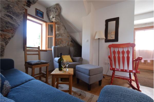 House A1, for 14 persons