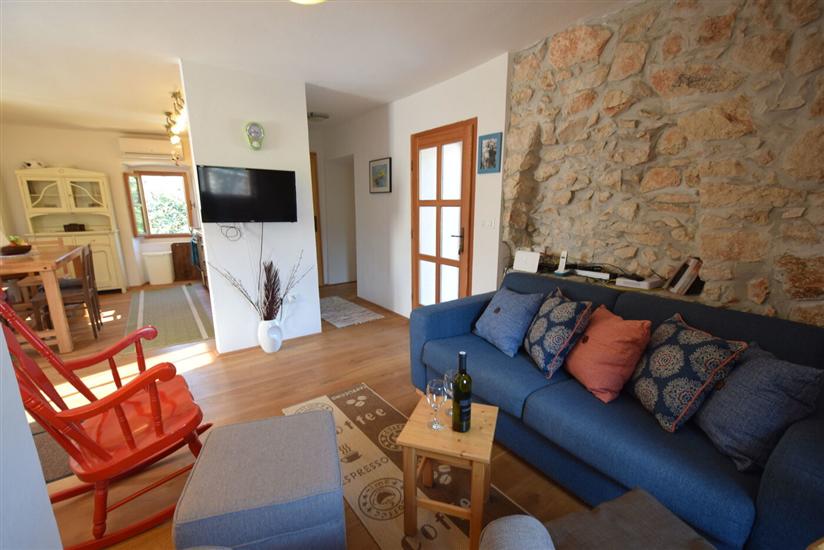 House A1, for 14 persons