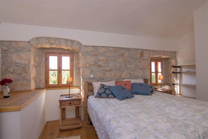 House A1, for 14 persons