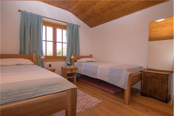 House A1, for 14 persons