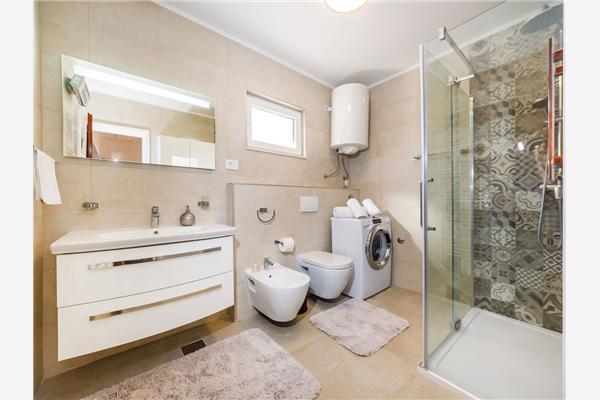 House K1, for 10 persons