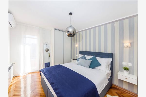 House K1, for 10 persons