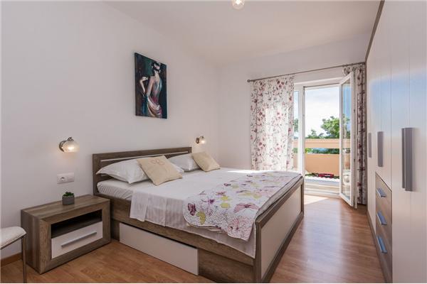 Apartment A3, for 7 persons