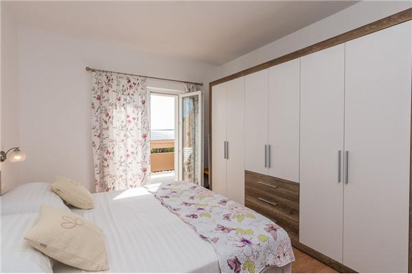 Apartment A3, for 7 persons