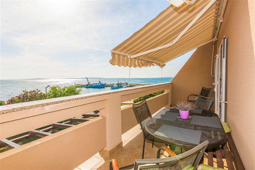 Apartment A3, for 7 persons