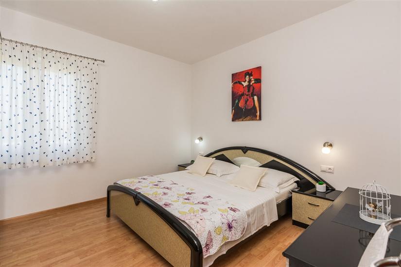 Apartment A3, for 7 persons