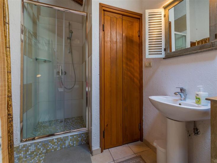 Hiša A1, na 8 osebe