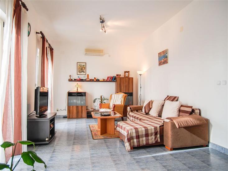 Apartment A2, for 3 persons