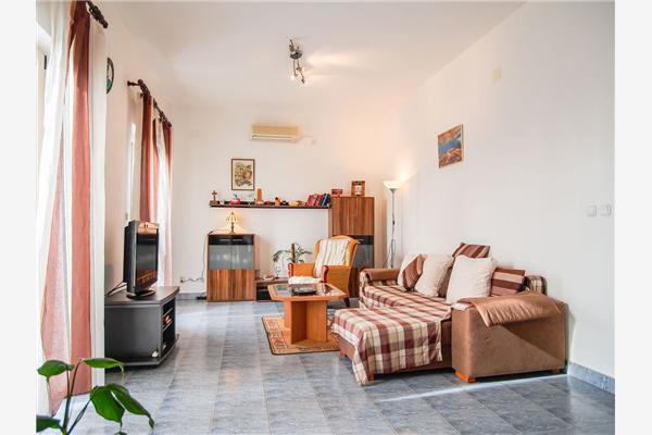 Apartment A2, for 3 persons