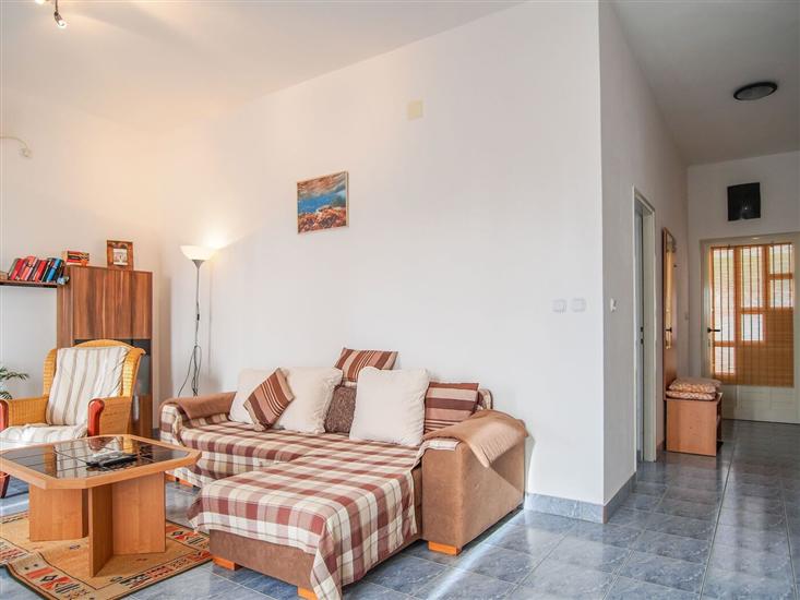 Apartment A2, for 3 persons