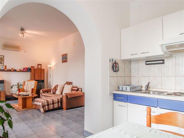 Apartment A2, for 3 persons