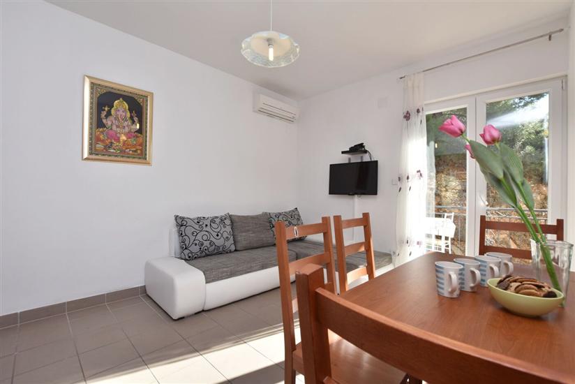 Apartment A4, for 4 persons