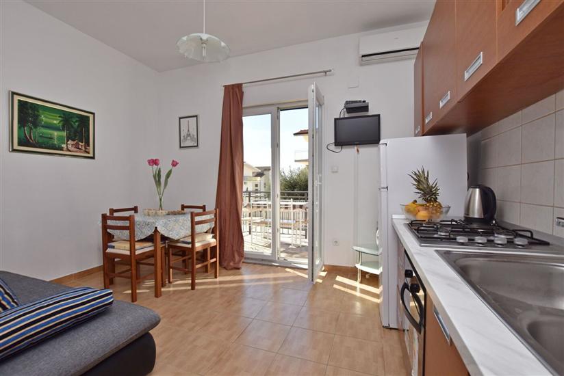 Apartment A7, for 4 persons