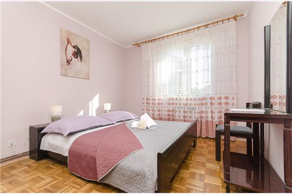 Apartment A1, for 5 persons