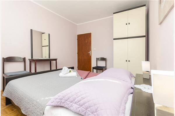 Apartment A1, for 5 persons