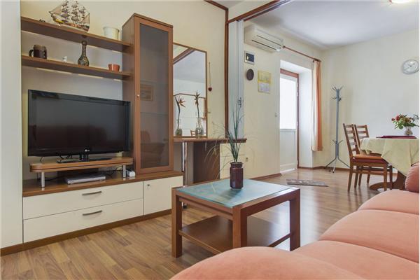 Apartment A4, for 4 persons