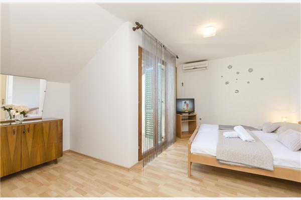 Apartment A2, for 3 persons