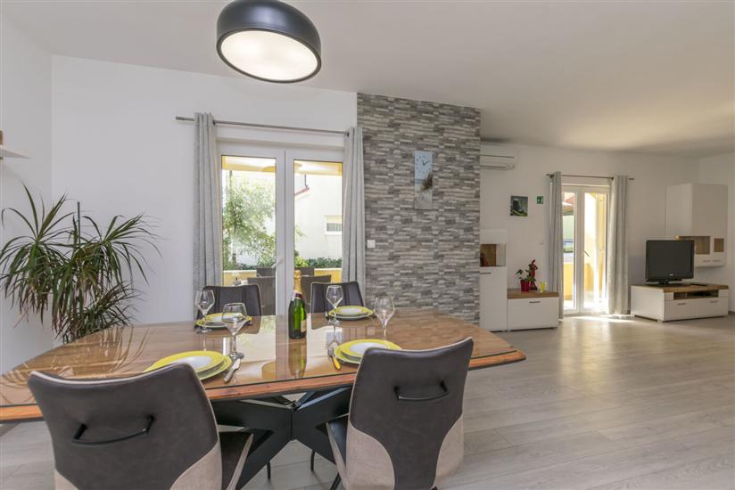 Apartment A1, for 6 persons