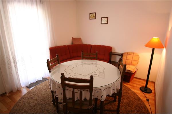 Apartment A2, for 5 persons