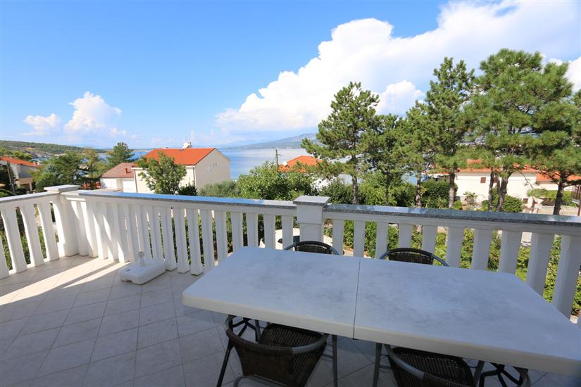 Apartment A1, for 5 persons