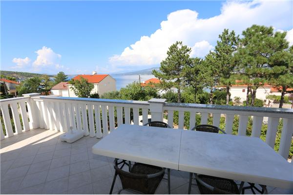 Apartment A1, for 5 persons