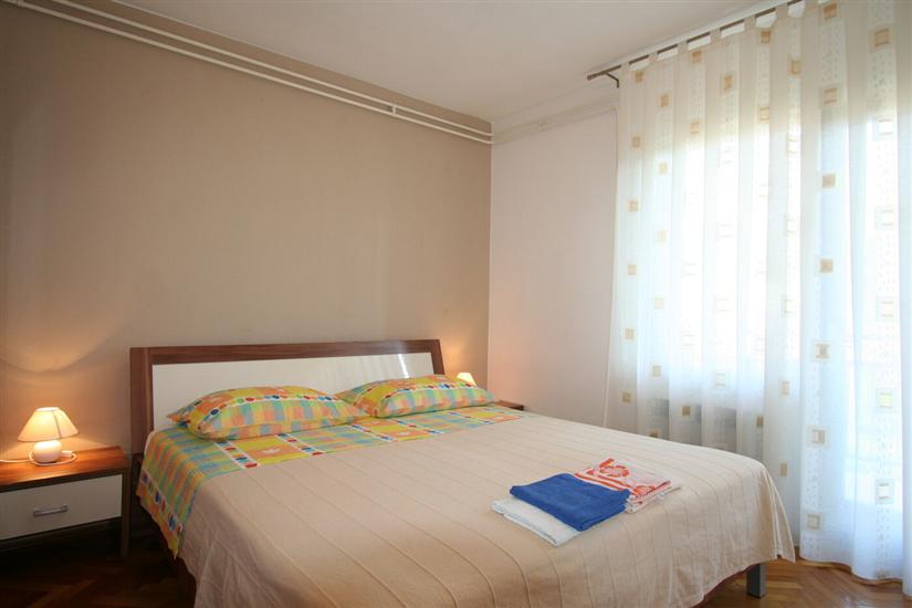 Apartment A1, for 5 persons
