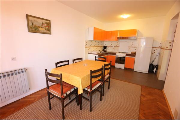 Apartment A2, for 5 persons