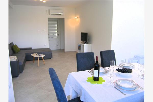 Apartment A2, for 4 persons