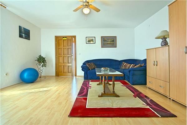 House A1, for 7 persons