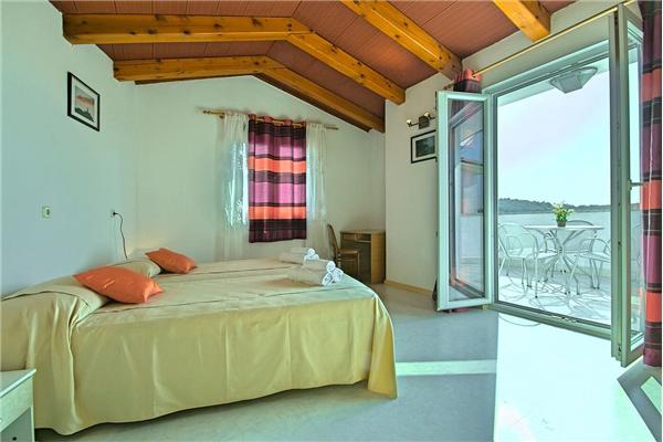 House A1, for 7 persons