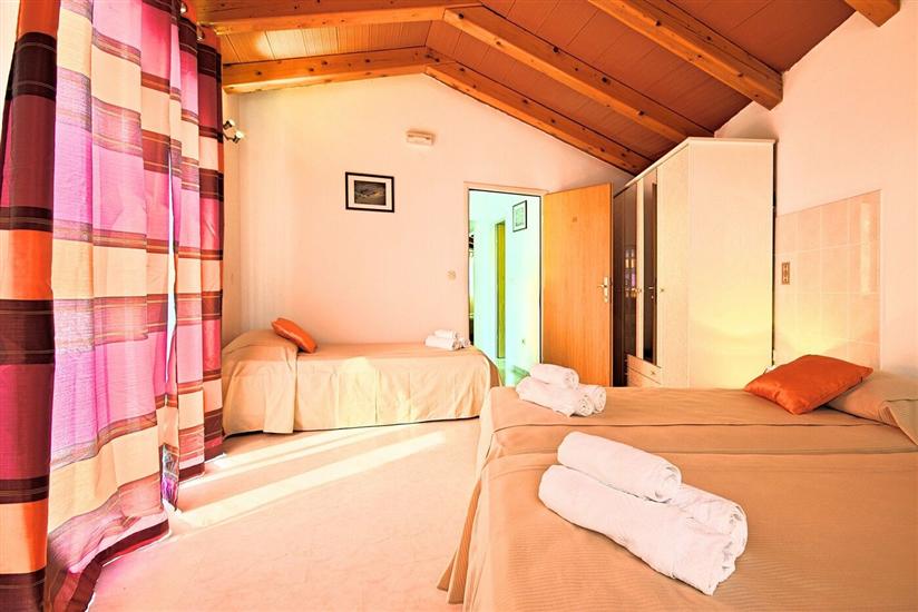 House A1, for 7 persons