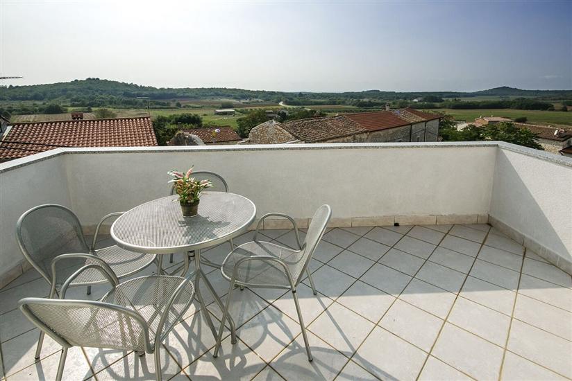 House A1, for 7 persons