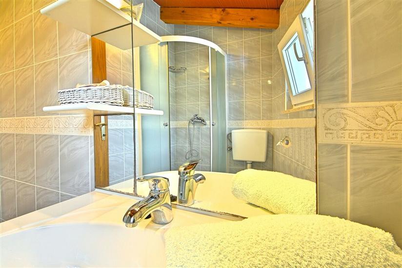 House A1, for 7 persons