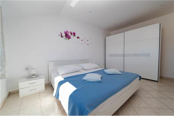 Apartment A3, for 5 persons